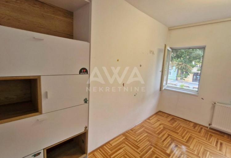 Kompletno sređen 3.5-soban stan na prodaju u Apatinu – 95 m², centar, velika terasa
